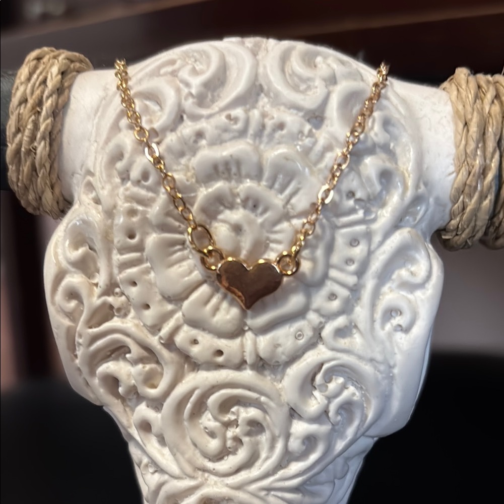 Gold Heart Pendant Necklace